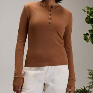 Alpine Design Women's Long Sleeve Henley Shirt Color: Caramel Latte